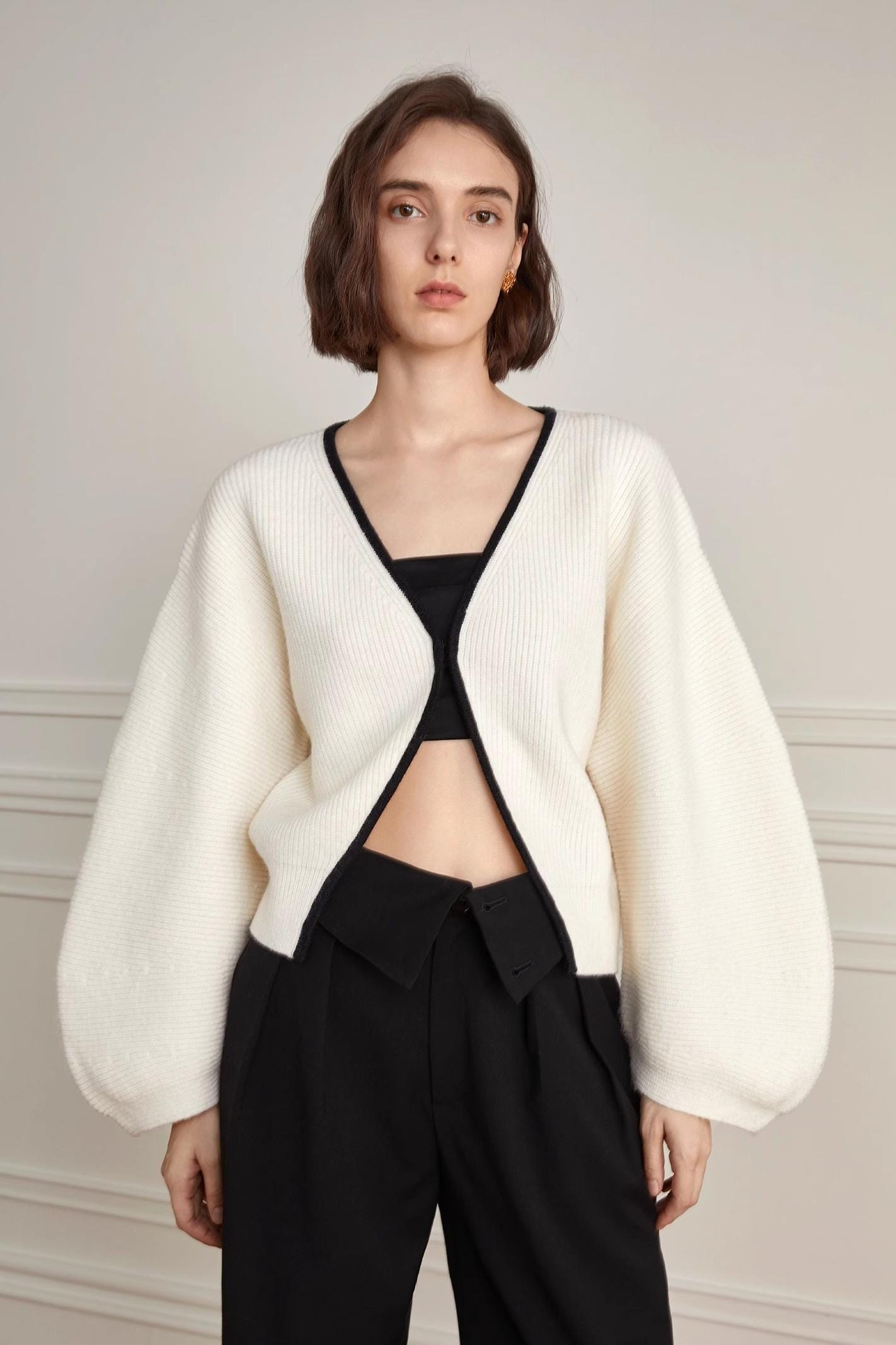 V-NECK SWEATER JACKET