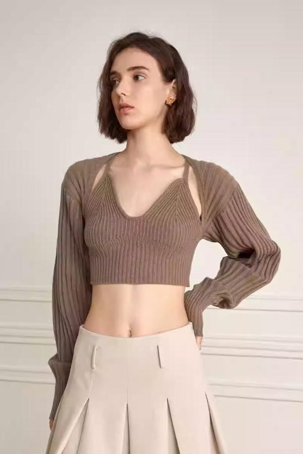 SWEATER TWO-PIECE SUIT