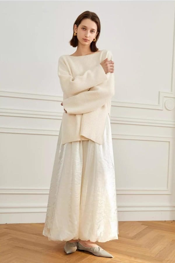 SPLIT KNITTED SWEATER