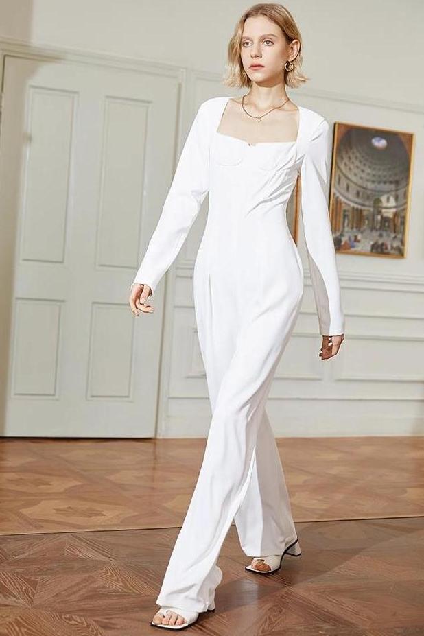 LONG-SLEEVED JUMPSUIT