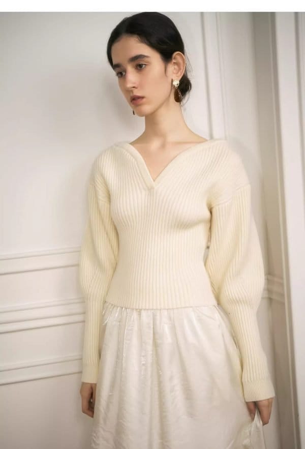 V-NECK PULLOVER SWEATER - 图片 2