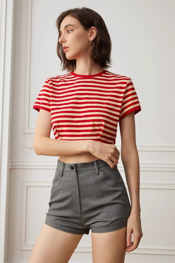 TIGHT HIGH-WAISTED SHORTS