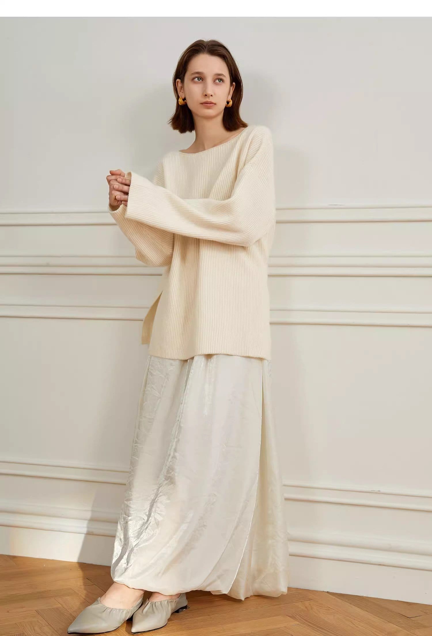 SPLIT KNITTED SWEATER