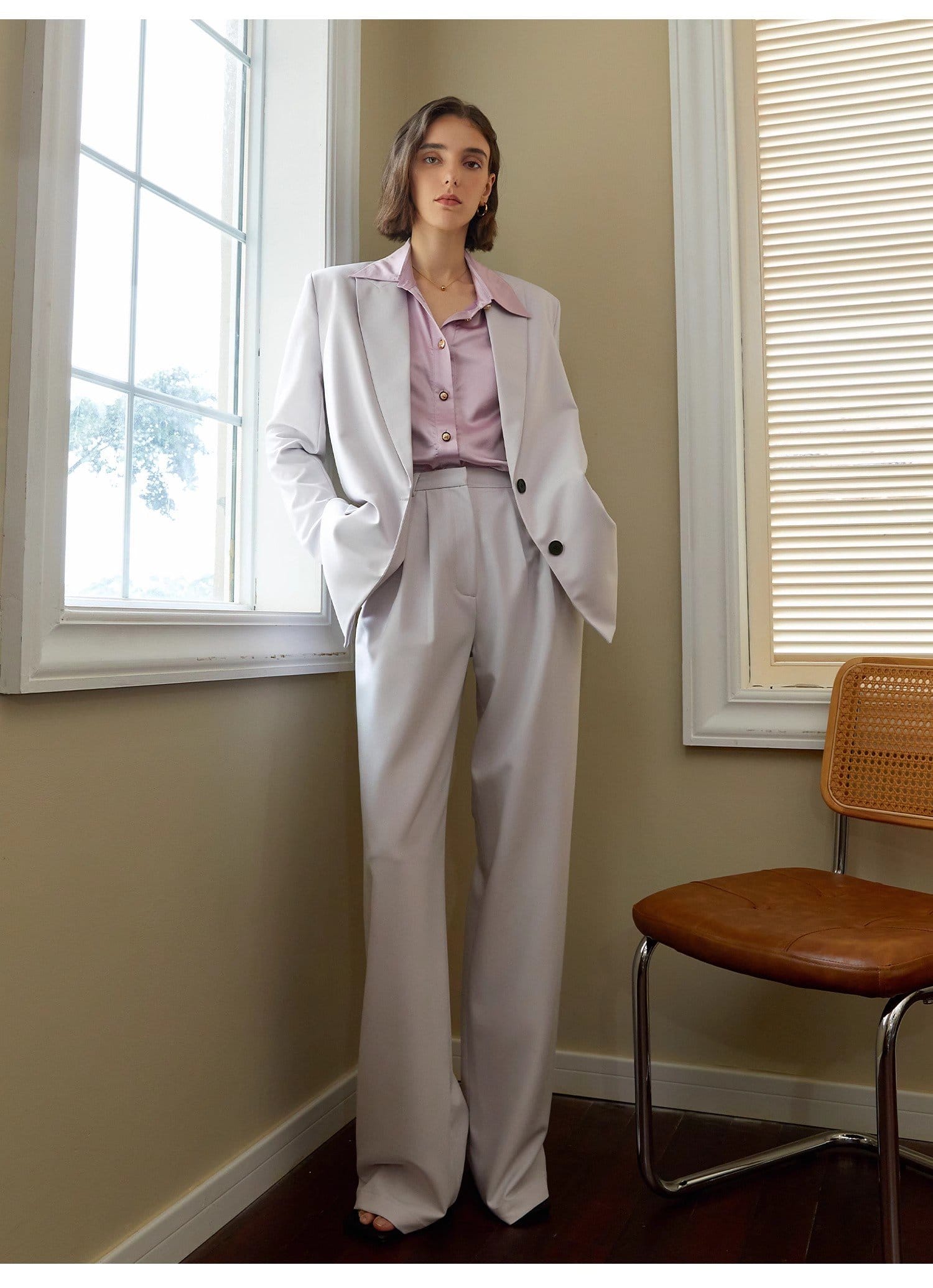 SHAPED SUIT JACKET