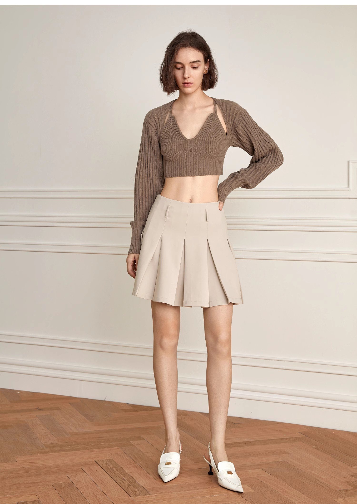 SWEATER TWO-PIECE SUIT