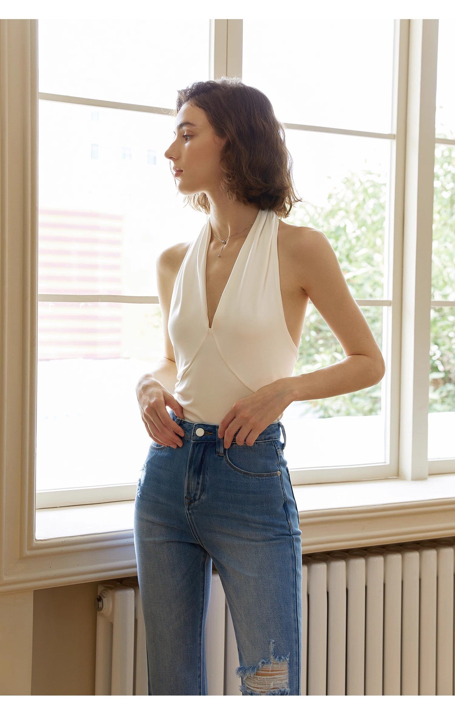 VINTAGE HIGH-WAISTED JEANS