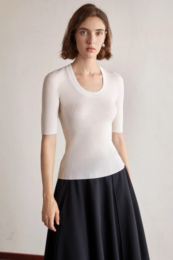 T-SHIRT KNITTED SWEATER