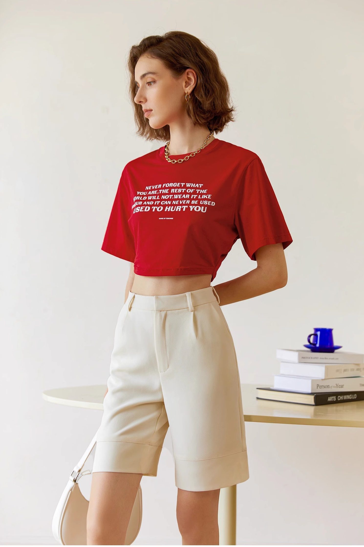 HIGH-WAISTED SLIM SHORT