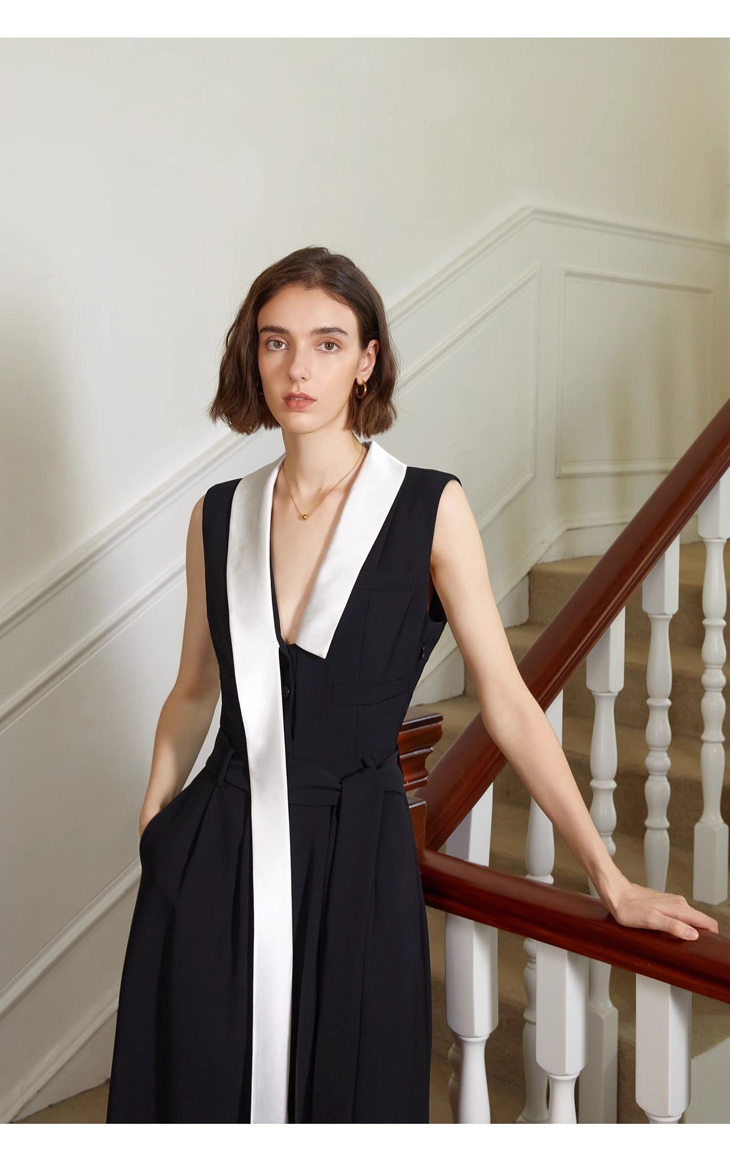 HIGH-WAISTED JUMPSUIT